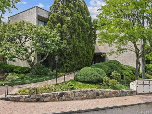 152 Overlook Avenue #2C, Peekskill, NY 10566