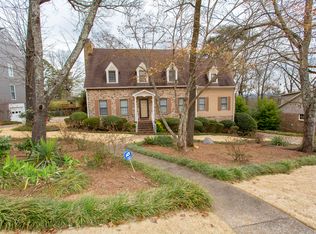 2562 Foothills Dr, Birmingham, AL 35226