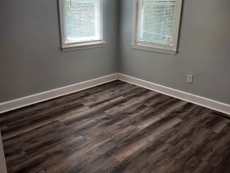 813 Hillwood Ave — Photo 14