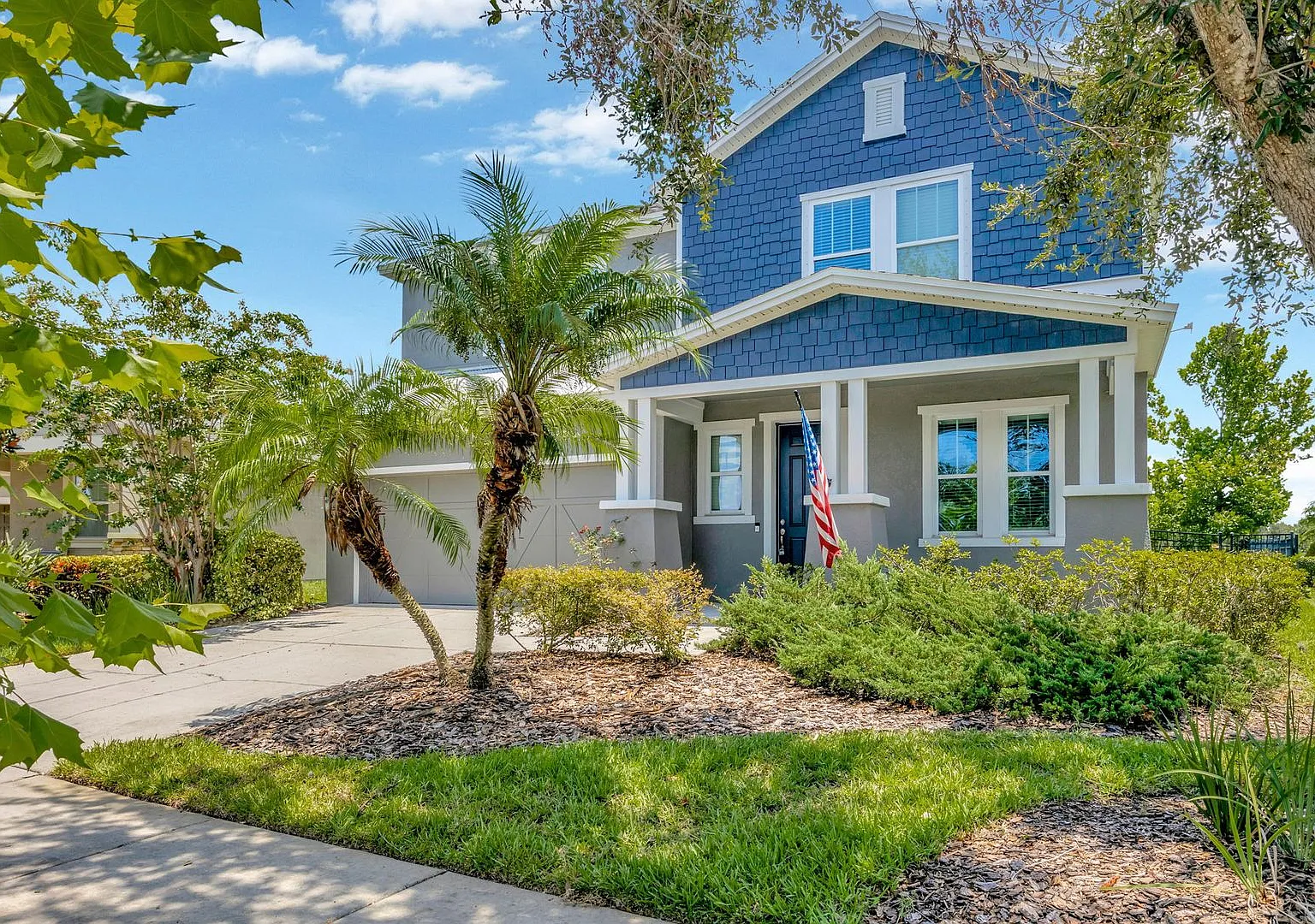 Waterfront Living in Waterset 5BR Beauty with Scenic Views! — Photo 2