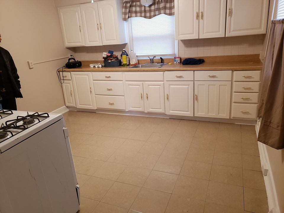 2nd image of 1026 Greenwood Ave