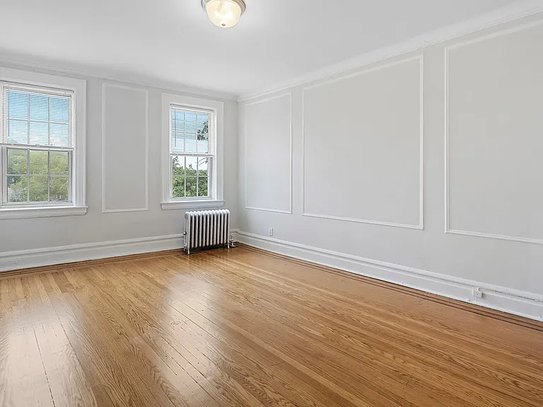 68-70 Park Avenue Apartments — Photo 19
