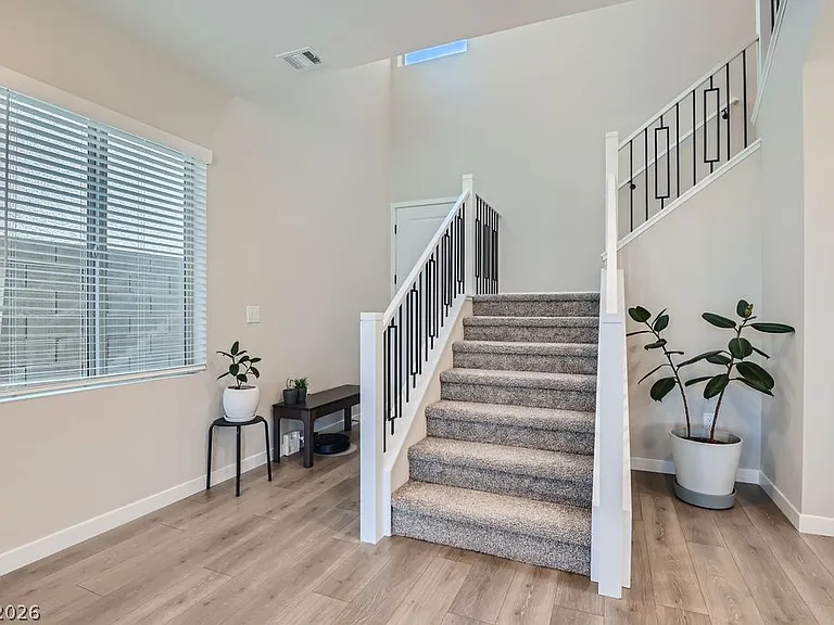 11604 Desert Hollow Ave — Photo 15