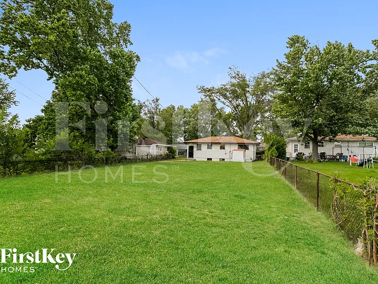 170 Calbreath Ct — Photo 15