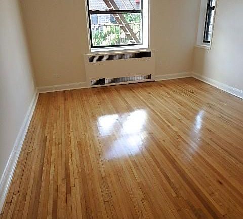 4th image of 8836 Elmhurst Ave APT 6D
