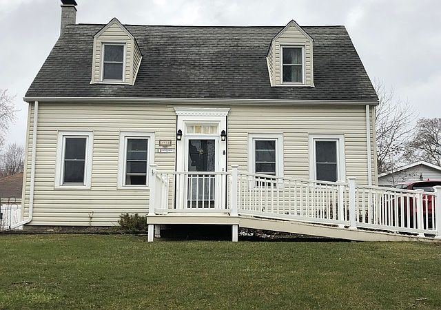 1st image of 3918 N Lincoln St