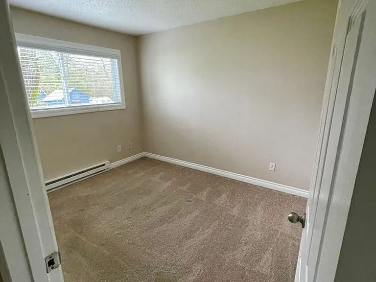 10735 SW 69th Ave — Photo 8