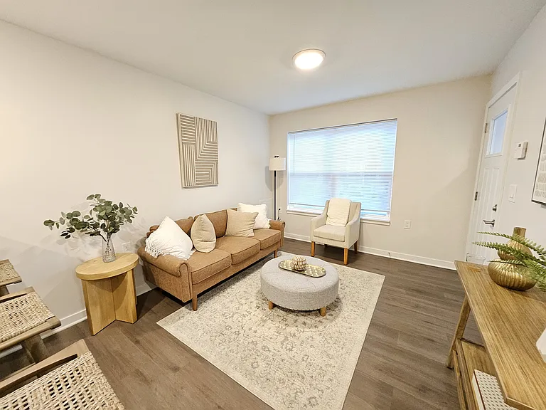 2287 E 89th St #3 — Photo 9