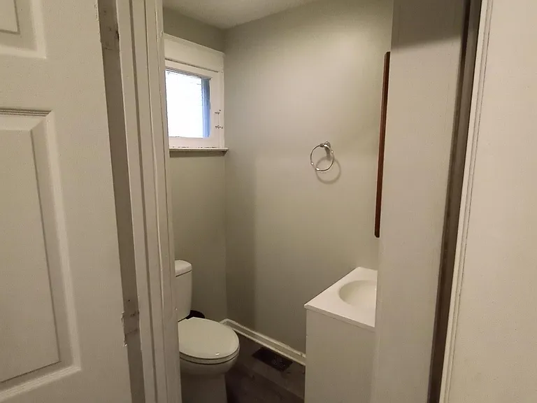 927 Ferry Ave #1 — Photo 7