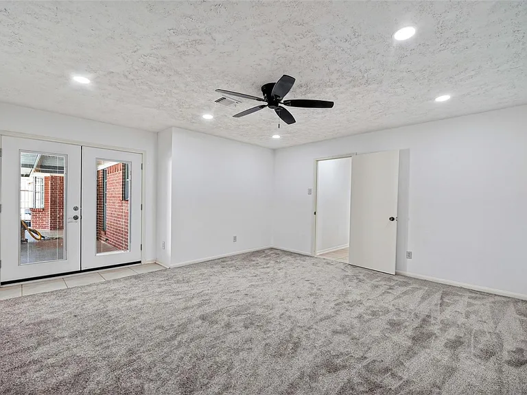3910 Chile Dr — Photo 33