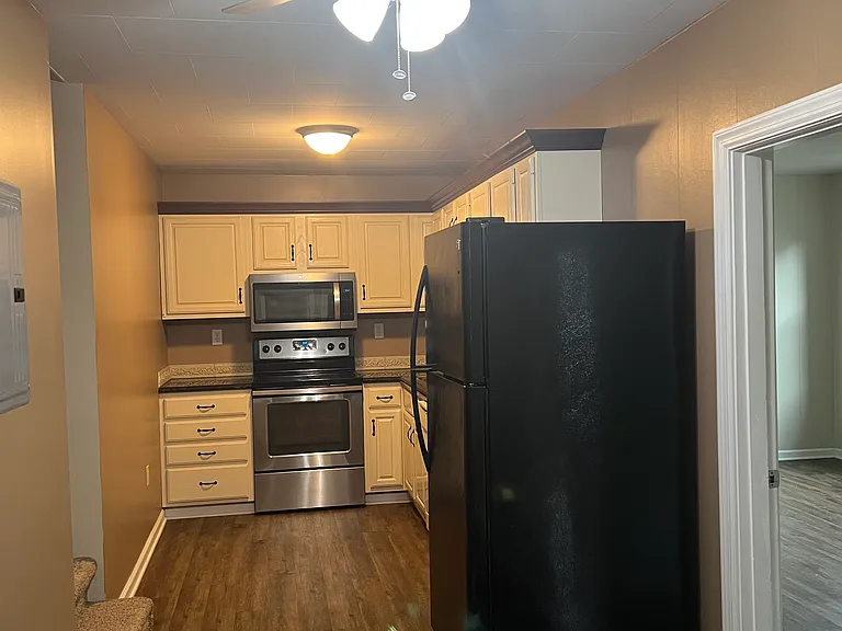 2630 Noblestown Rd #2 — Photo 11