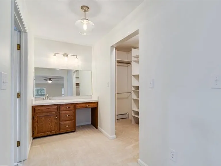 6040 Southgate Farm Rd — Photo 21