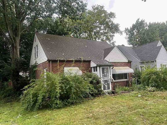 3rd image of 772 Hayden Ave