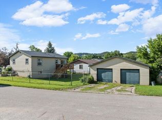 1214 10th St, Sturgis, SD 57785