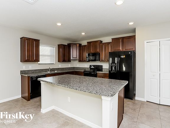 4th image of 9710 Sage Creek Dr