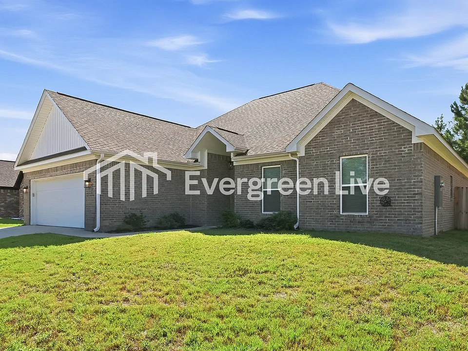 4541 Western Woods Dr