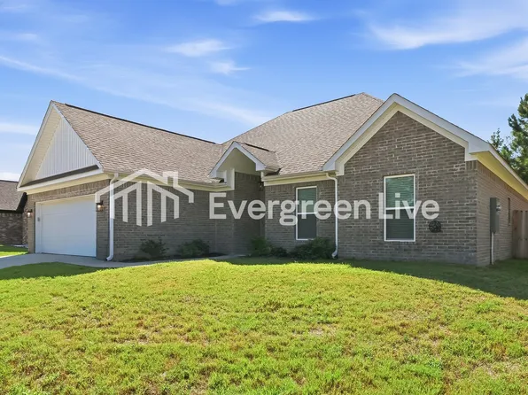 4541 Western Woods Dr, Benton, AR 72015