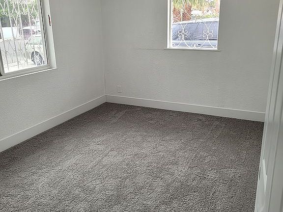 3rd image of 2380 Palma Vista Ave