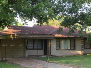 1213 Elm St, Teague, TX 75860