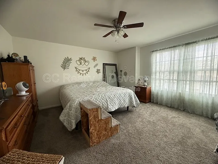 1064 Turin Dr — Photo 10