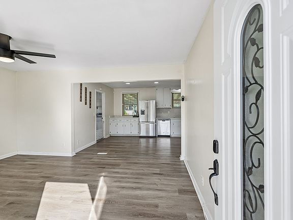 4th image of 8042 Westfield Dr