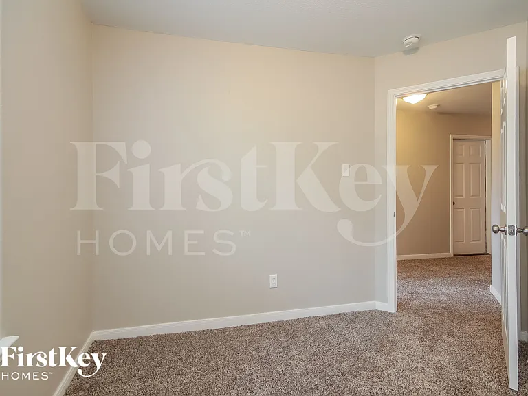9518 Peridot Green Dr — Photo 14