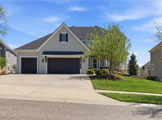 11415 W 165th Ter, Overland Park, KS 66221