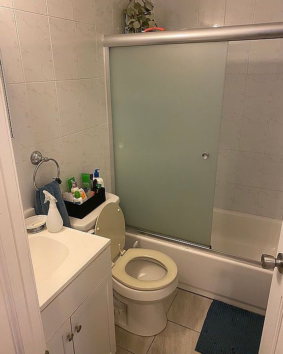 1st image of 4618 Spruce St #1B