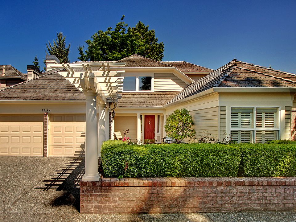 1st image of 1244 108th Ave NE