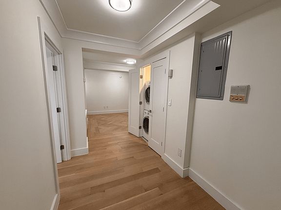 3rd image of 752 W End Ave APT 16A