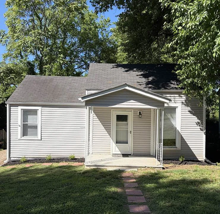605 Transit Ave