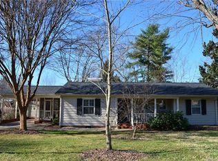 921 Henkel Rd, Statesville, NC 28677