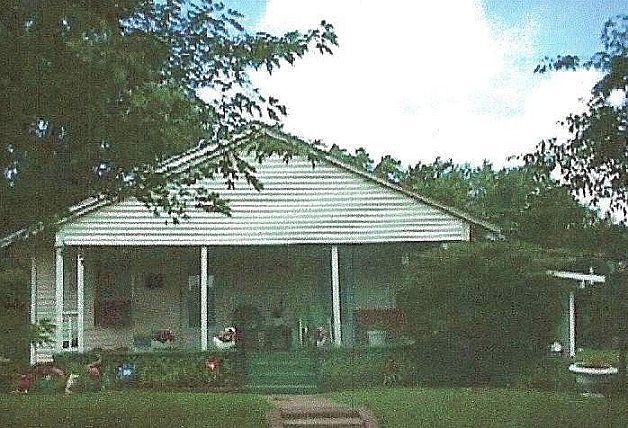 1st image of 1030 S 12th St
