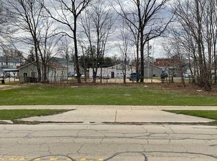 105 S Elida St, Winnebago, IL 61088