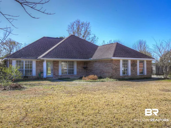 200 Hawthorne Cir, Fairhope, AL 36532