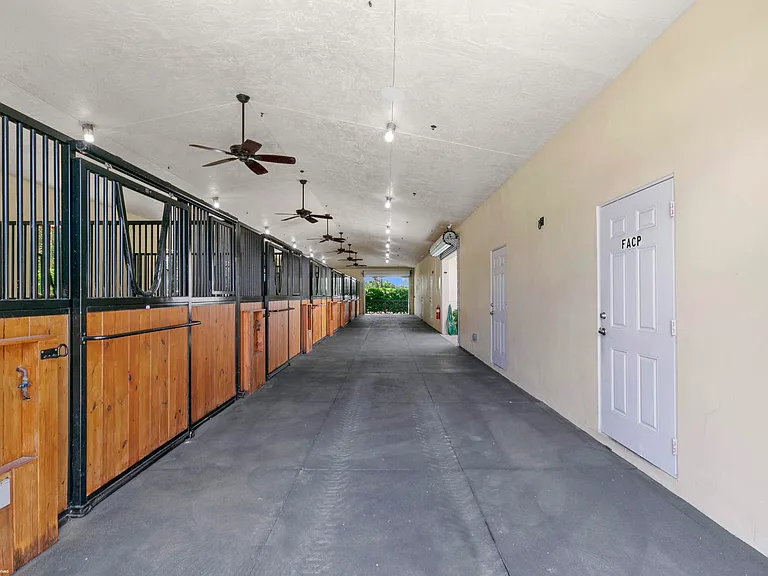 14965 Oatland Ct — Photo 55