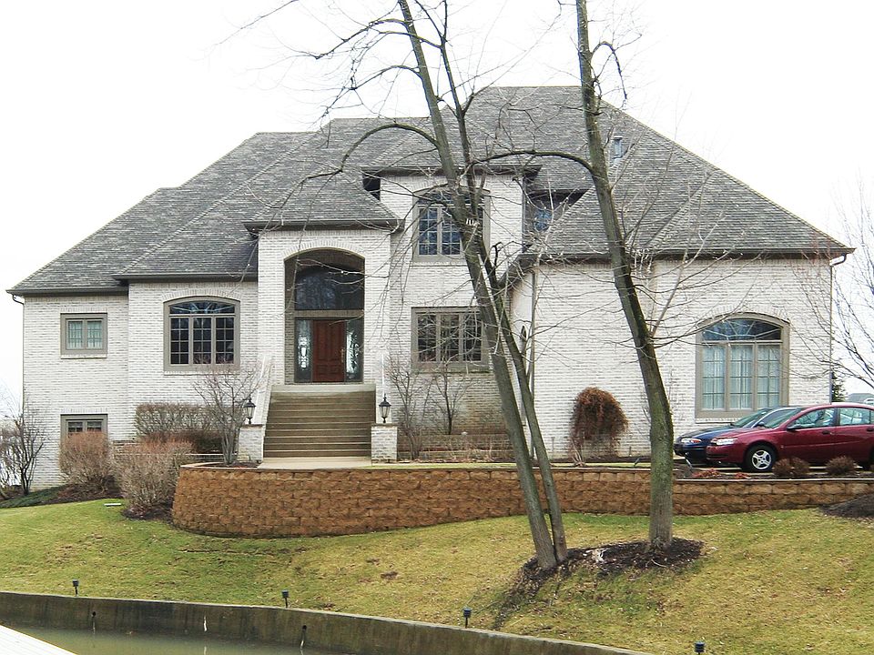 Water views on all sides of this 5-6 bedroom gem!