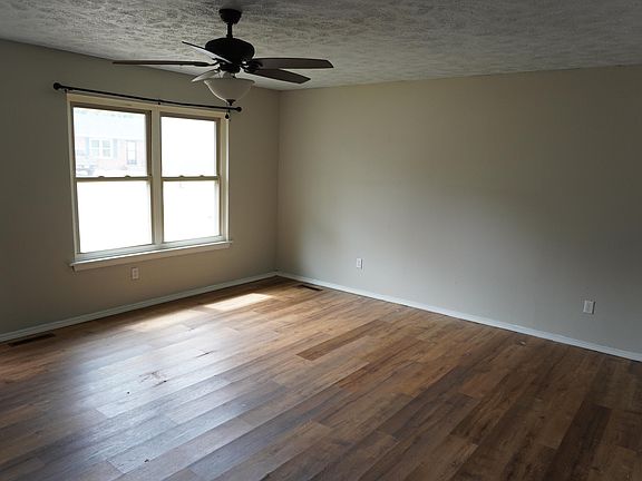 4th image of 1003 E Parkview Street