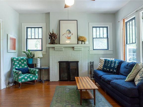 3rd image of 3206 Harris Park Ave