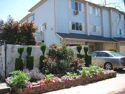 1st image of 136 Wirt Ave