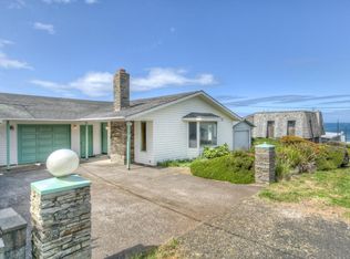 42 Gender Dr, Yachats, OR