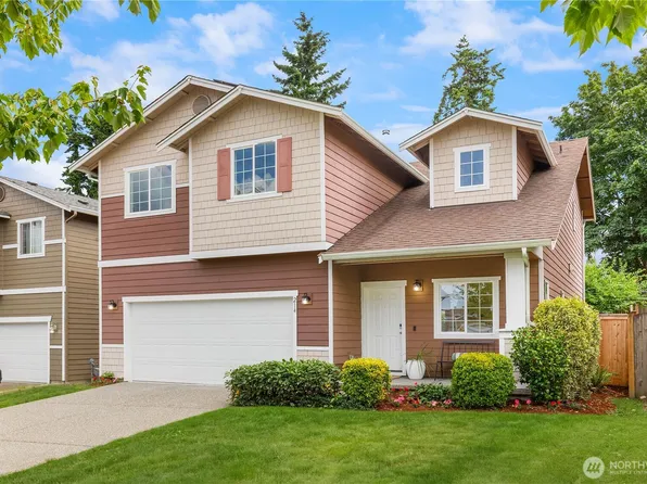 214 202nd Place SW, Lynnwood, WA 98036