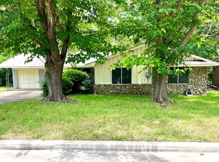 721 Fairway Rd, Woodway, TX 76712
