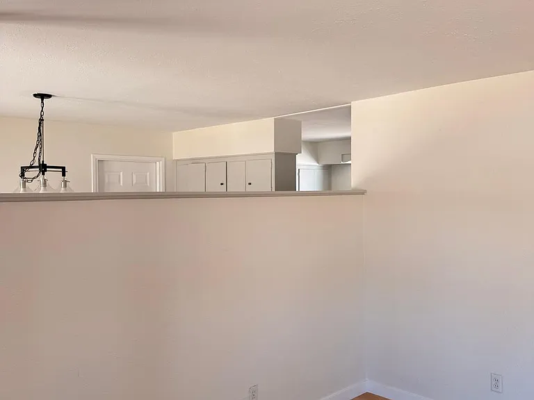 4949 W Mitchell Dr — Photo 6