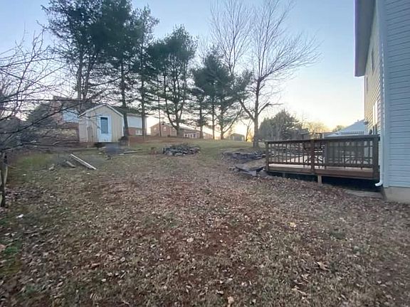 5th image of 1522 Finley Dr