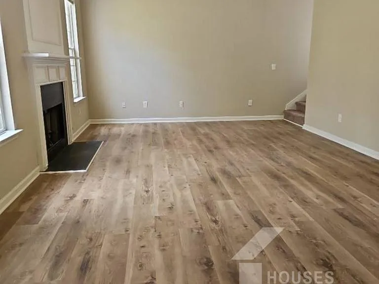 210 Stapleford Park Dr — Photo 9