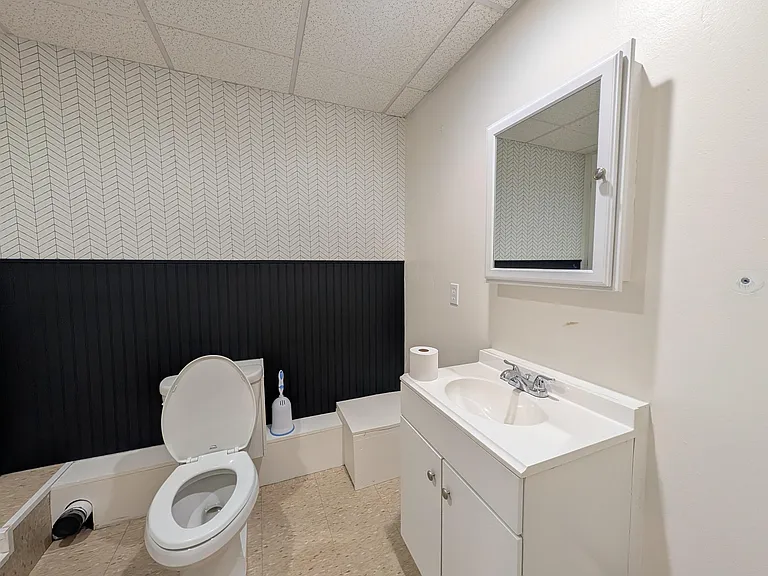 425 Carl Broggi Hwy #1 — Photo 10