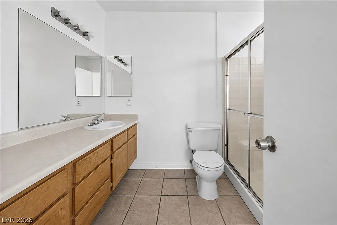 3 bed, 2.0 bath, 1325 sqft, $1,750 — Photo 3