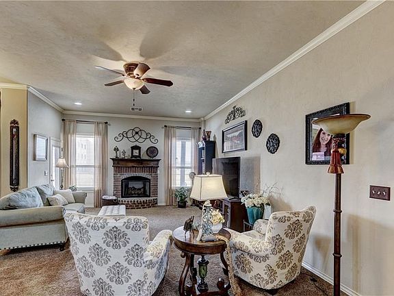 5th image of 20987 Fall Creek Dr