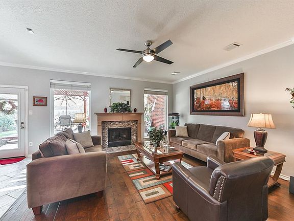 5th image of 2601 Piney Woods Dr